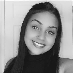 Meet your Posher, Katelyn